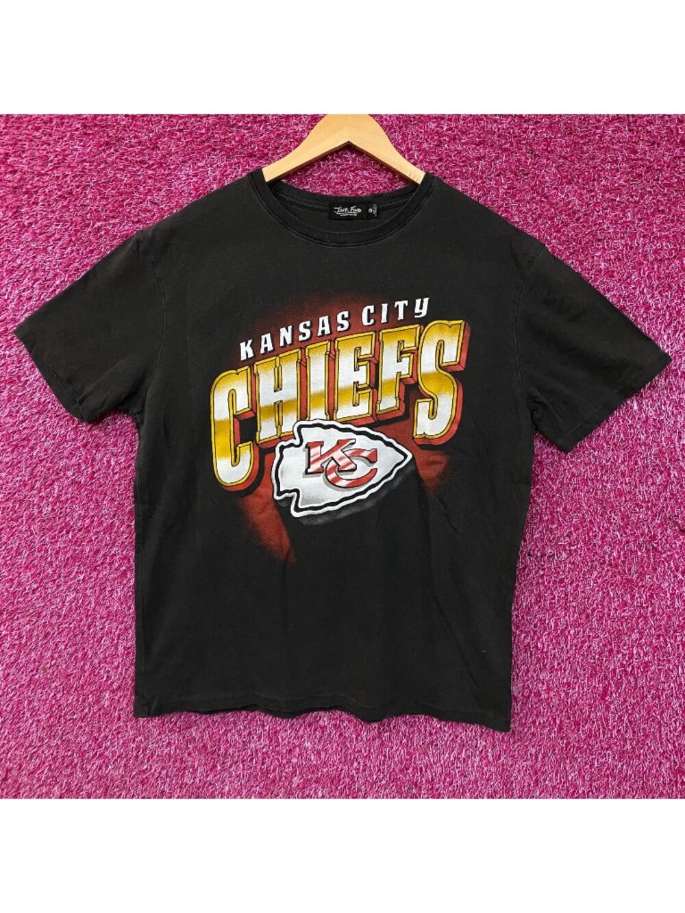 Junk Food Clothing Kansas City Chiefs Women's Graphic T-Shirt XL